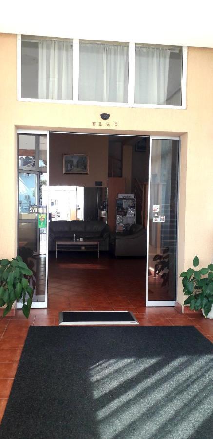 Hotel Slodes Белград Екстериор снимка