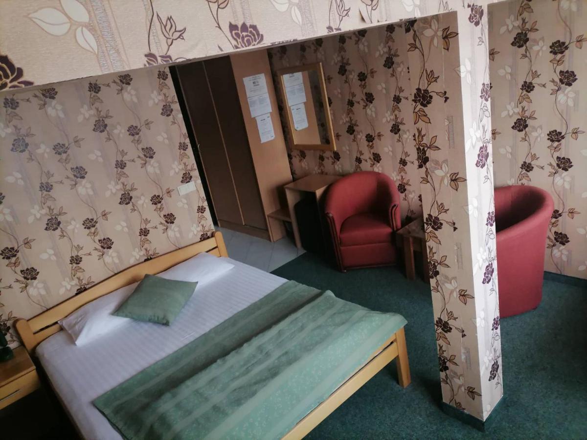 Hotel Slodes Белград Екстериор снимка