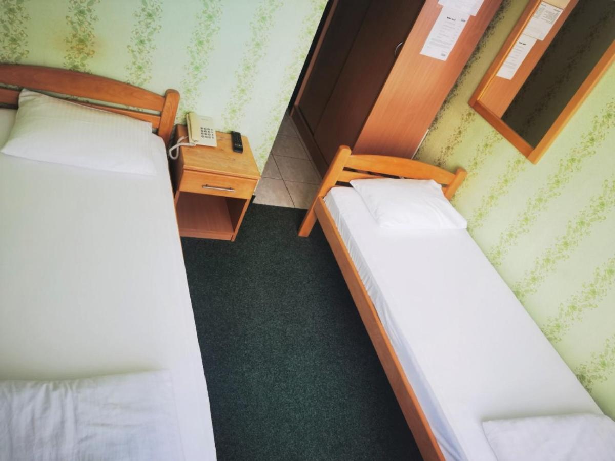 Hotel Slodes Белград Екстериор снимка
