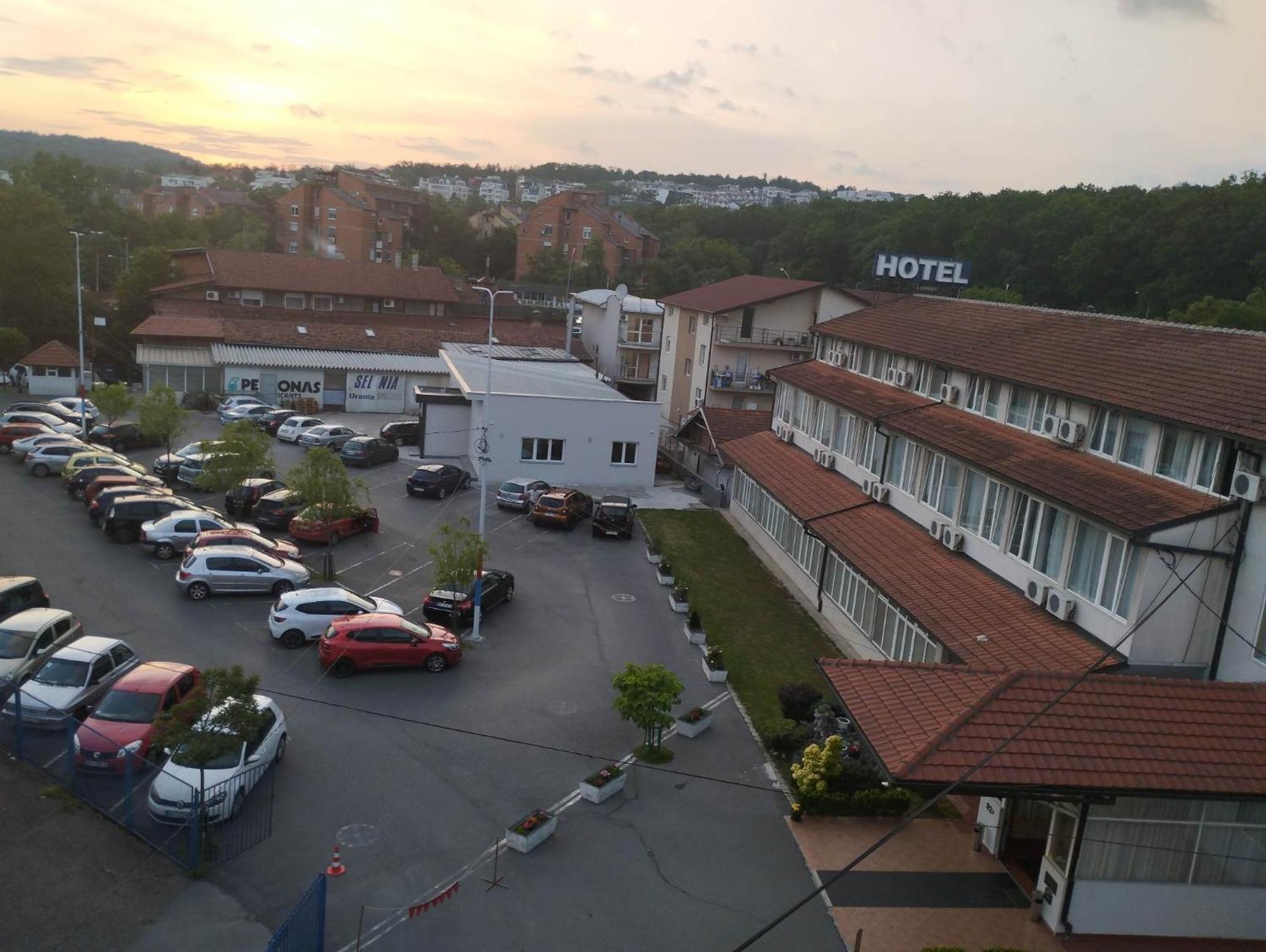 Hotel Slodes Белград Екстериор снимка