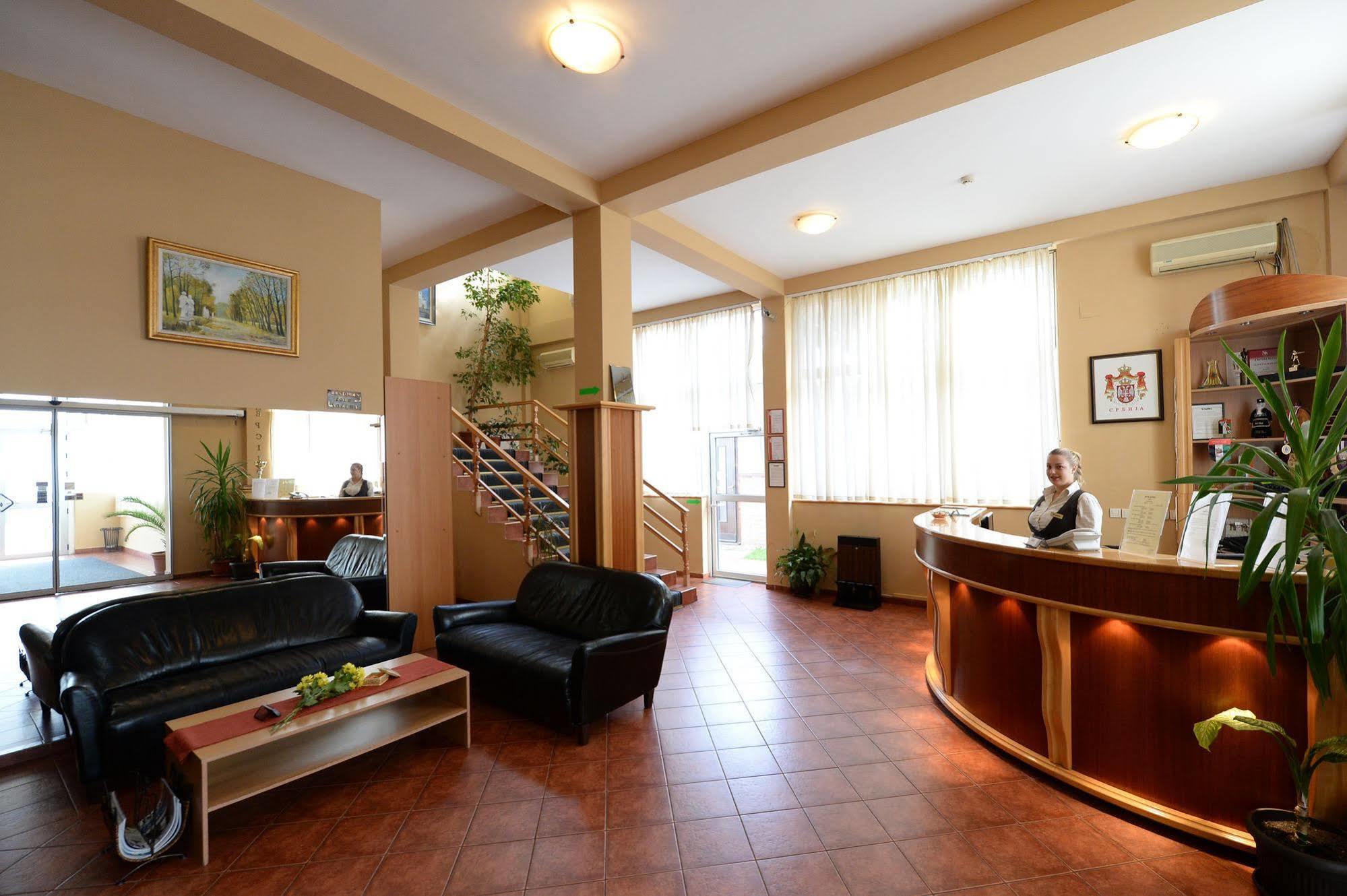 Hotel Slodes Белград Екстериор снимка